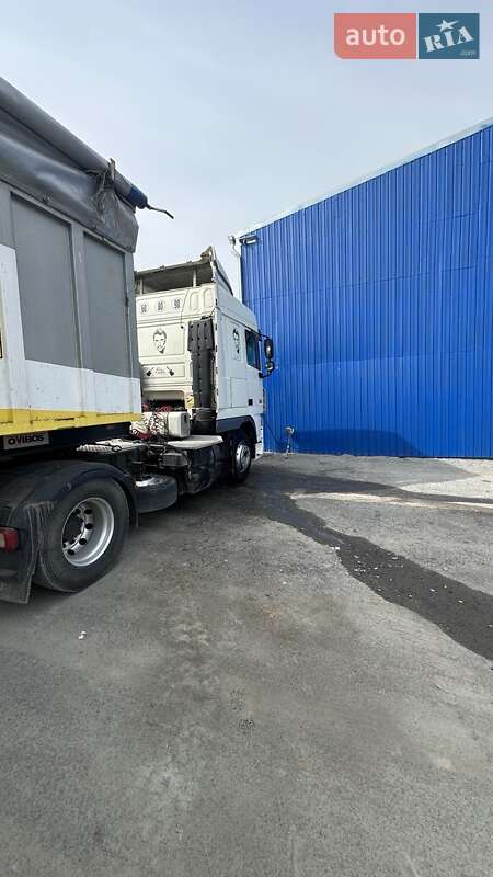Тягач DAF XF 105 2012 в Ровно