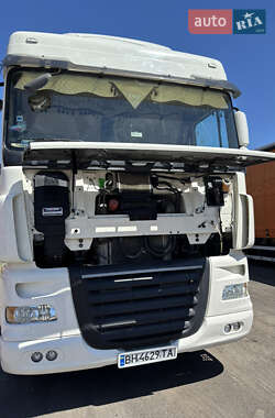 Тягач DAF XF 105 2013 в 