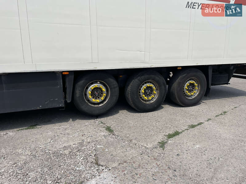 Тягач DAF XF 105 2010 в Обухові