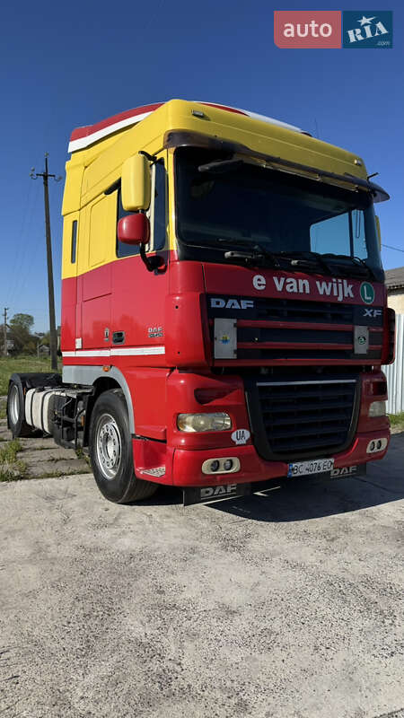 Тягач DAF XF 105 2009 в 