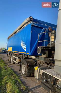 Зерновоз DAF XF 105 2012 в 