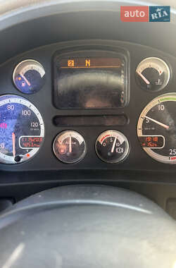 Тентований DAF XF 105 2013 в 