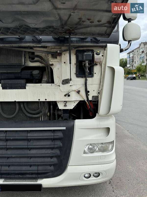 Тягач DAF XF 105 2011 в Звягеле
