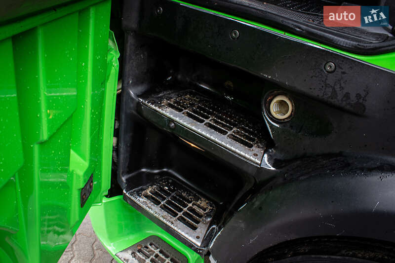 Тягач DAF XF 105 2012 в Львове