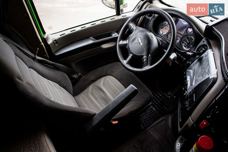 Тягач DAF XF 105 2012 в Львове