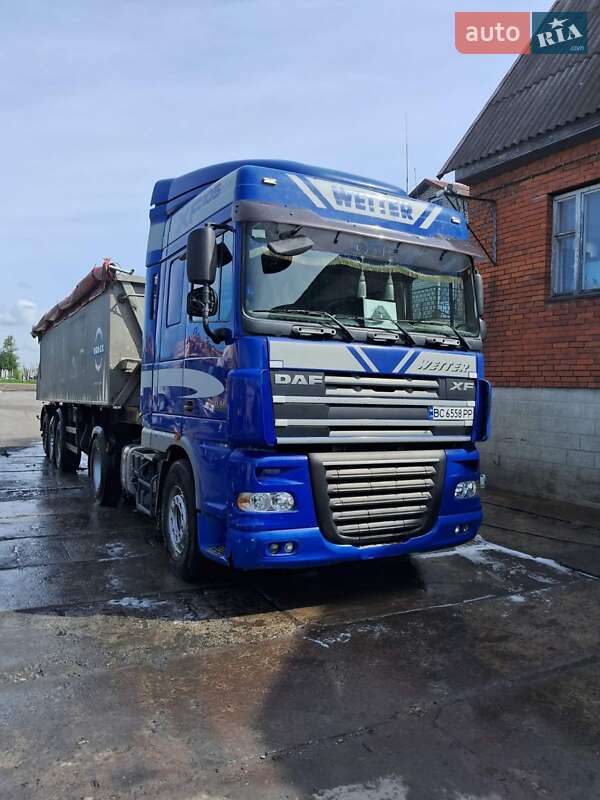 Самосвал DAF XF 105 2009 в 