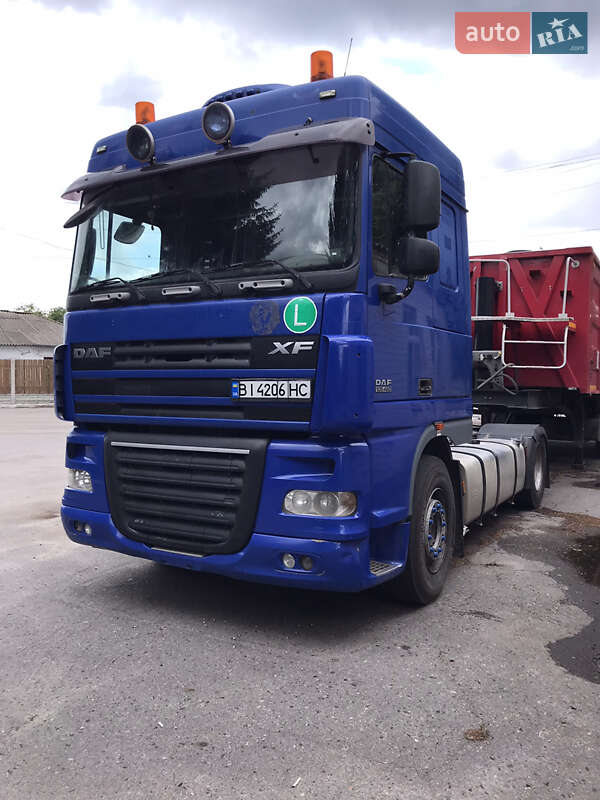 Тягач DAF XF 105 2009 в 