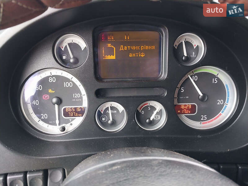 Тягач DAF XF 105 2012 в Киеве