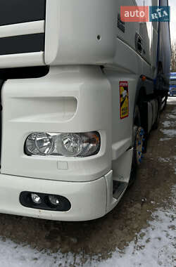 Тентований DAF XF 105 2010 в 