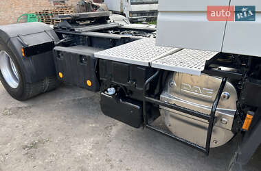 Тягач DAF XF 105 2011 в 