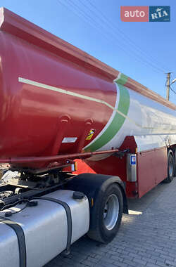 Бензовоз DAF XF 105 2012 в 