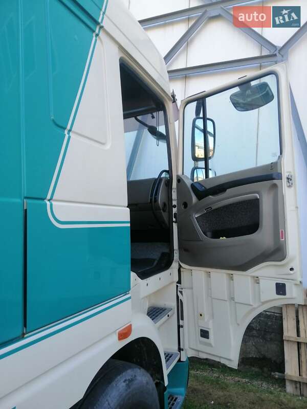 Тягач DAF XF 105 2010 в Черновцах