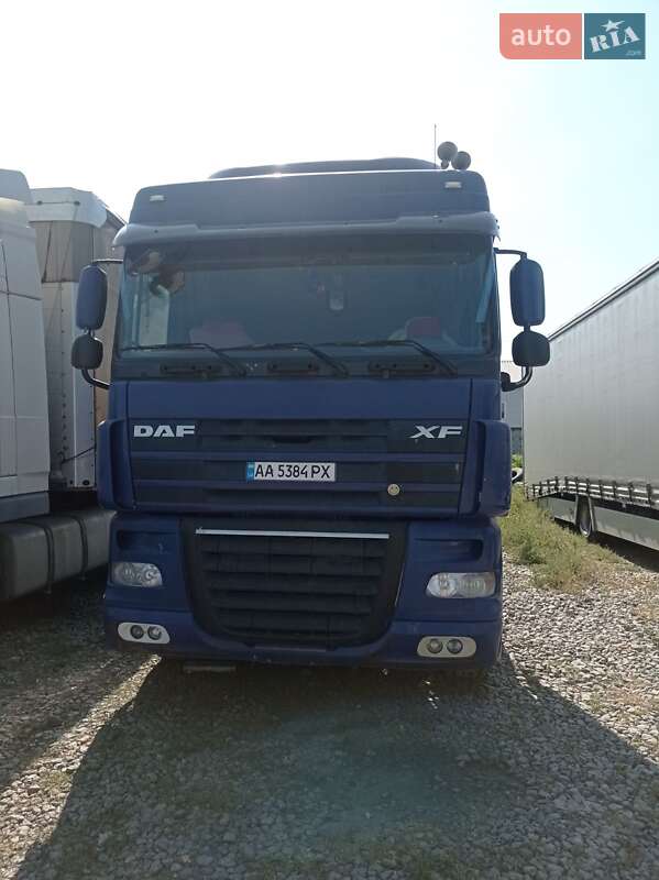 Тягач DAF XF 105 2011 в Киеве