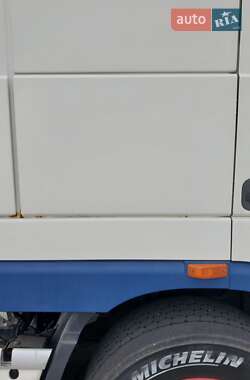 Тягач DAF XF 105 2010 в 