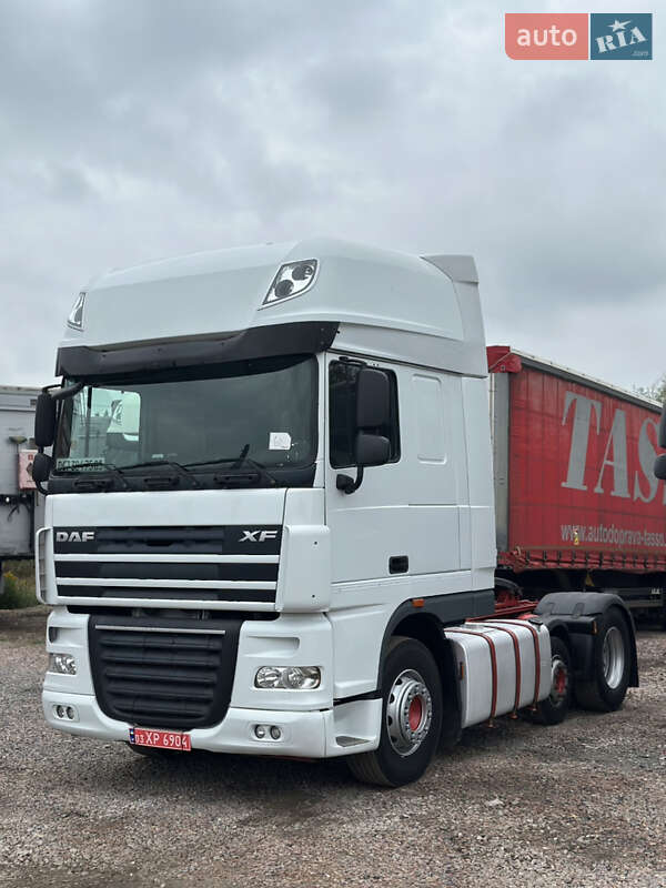 Тягач DAF XF 105 2013 в Ровно