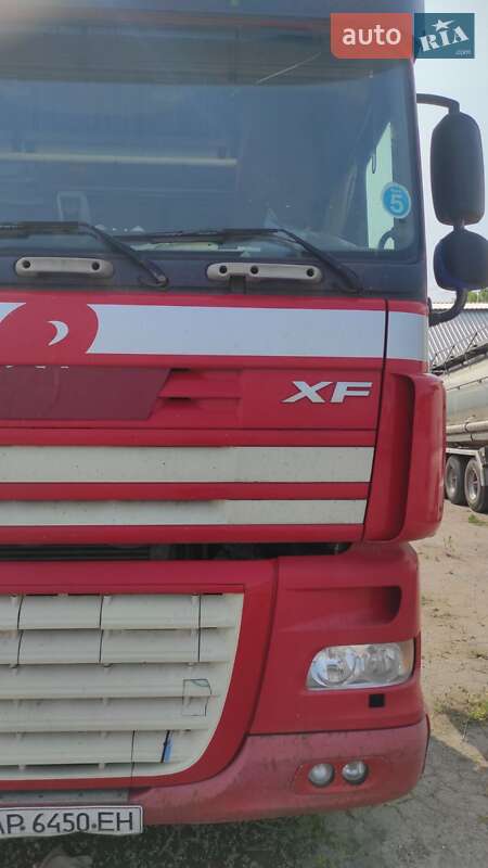 Тягач DAF XF 105 2009 в Запорожье