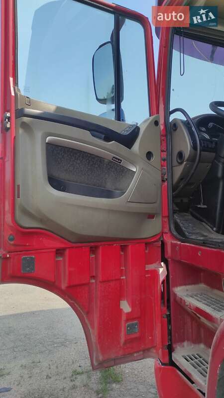Тягач DAF XF 105 2009 в Запорожье