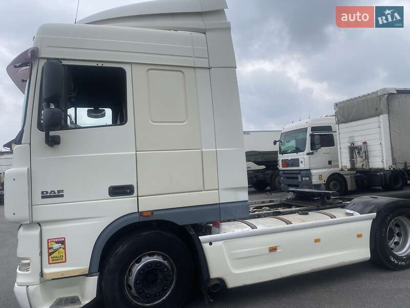 Тягач DAF XF 105 2007 в Львове