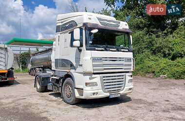 Тягач DAF XF 105 2011 в 