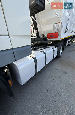 Тягач DAF XF 105 2011 в 