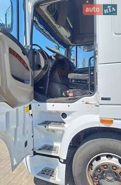 Тягач DAF XF 105 2011 в 