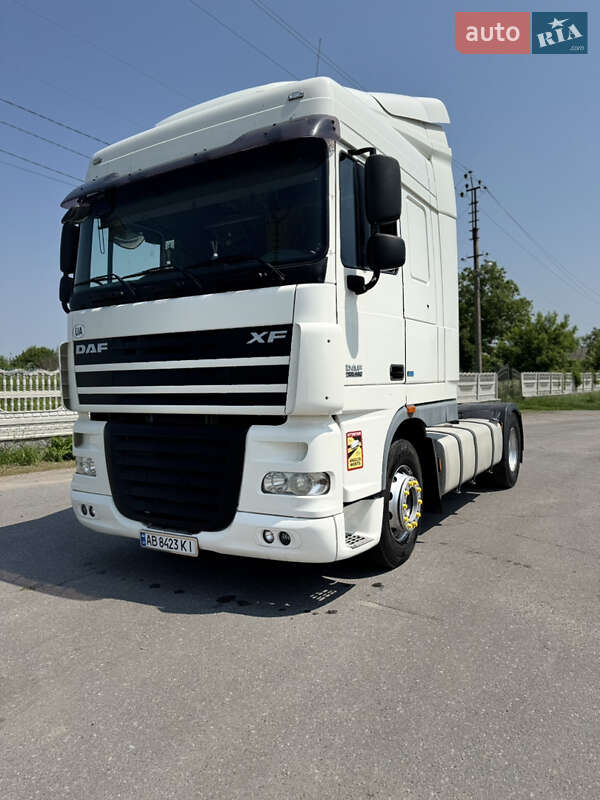 Тягач DAF XF 105 2012 в 