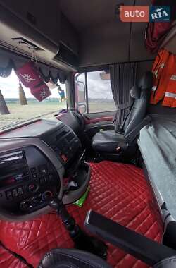 Тягач DAF XF 105 2006 в 