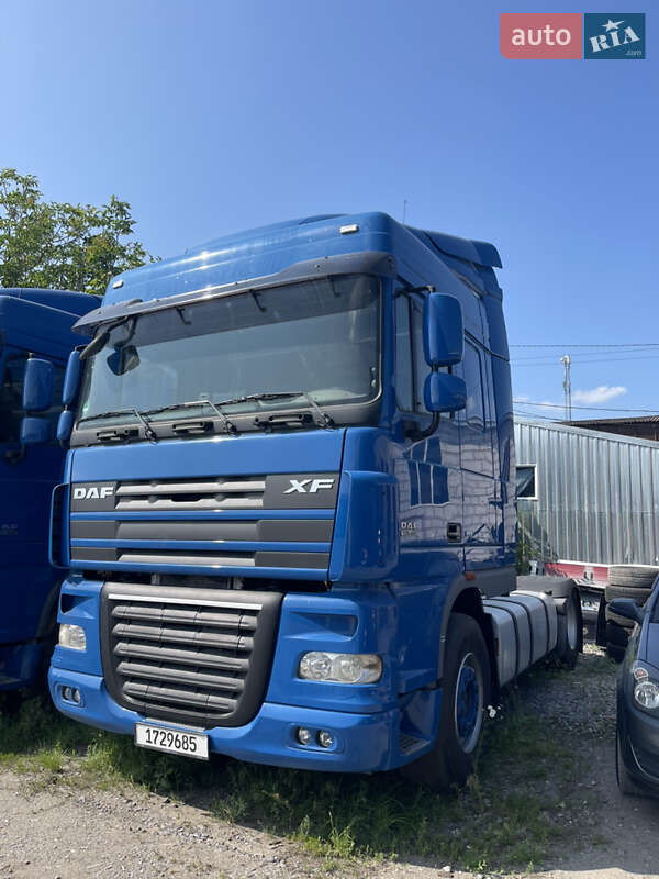 Тягач DAF XF 105 2013 в 