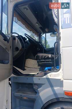 Тягач DAF XF 105 2012 в 