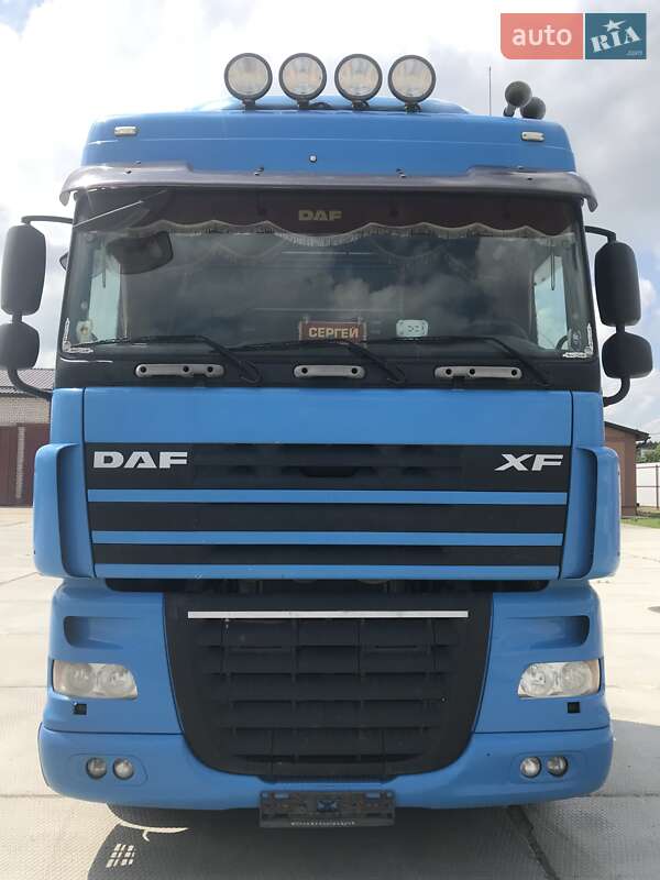 Тягач DAF XF 105 2007 в 