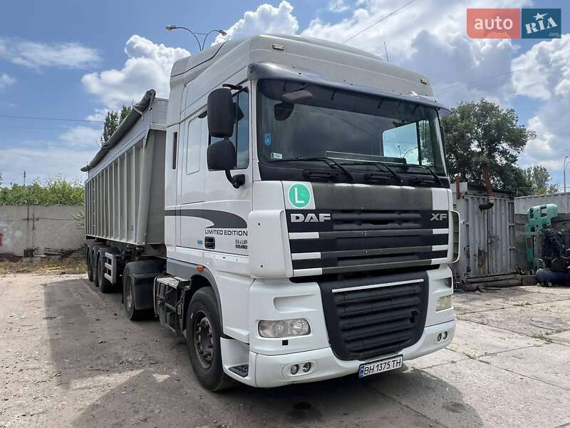 Тягач DAF XF 105 2013 в 
