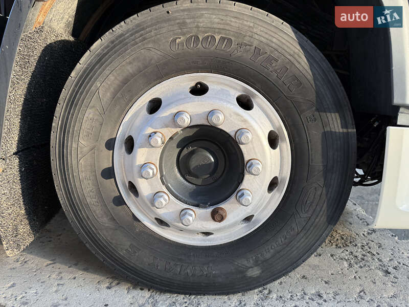 Тягач DAF XF 105 2012 в Бучачі