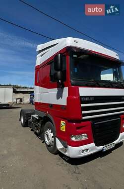 Тягач DAF XF 105 2011 в 