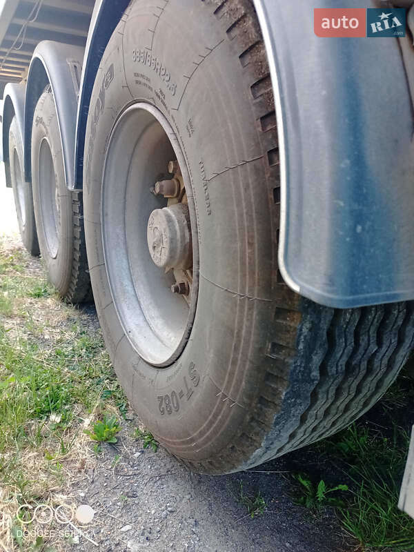 Тягач DAF XF 105 2009 в Лановцах