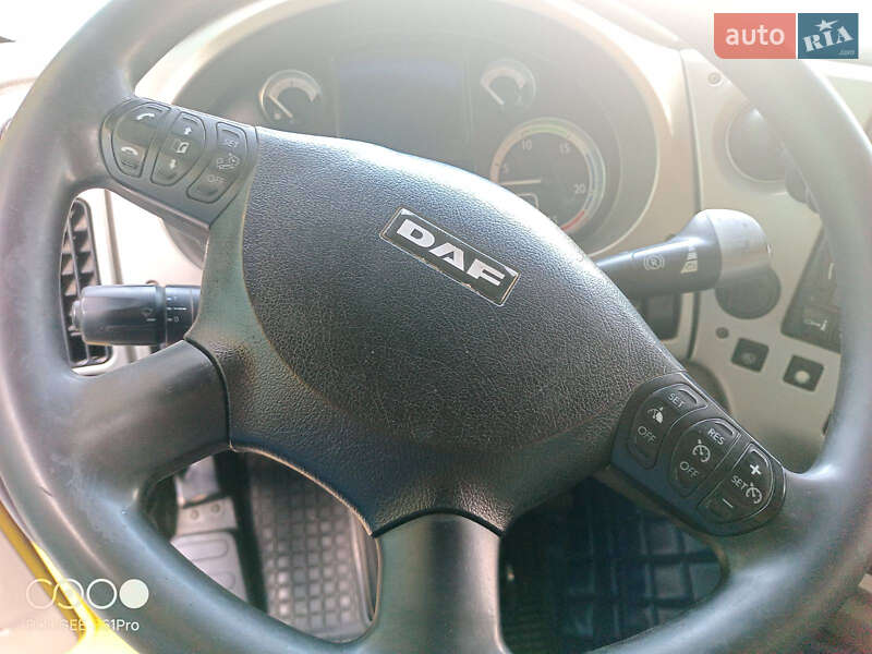 Тягач DAF XF 105 2009 в Лановцах