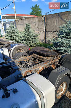 Тягач DAF XF 105 2006 в 