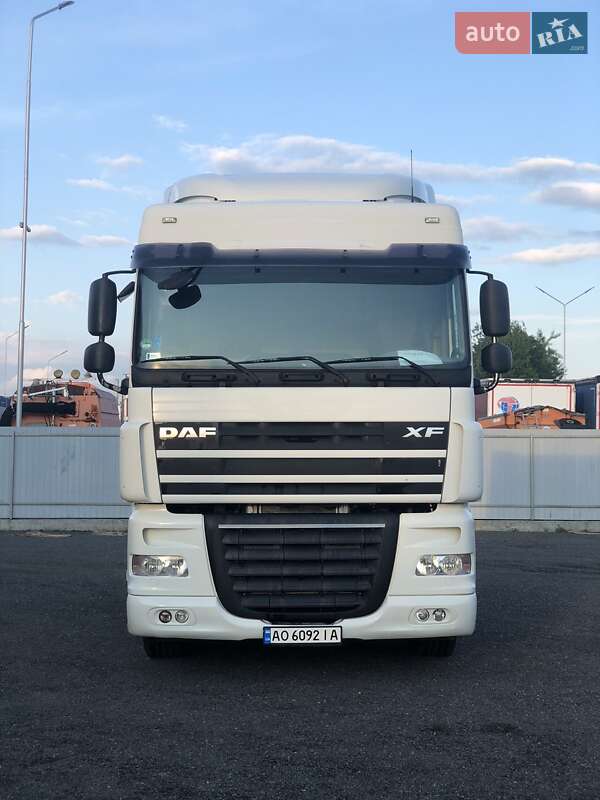 Тягач DAF XF 105 2011 в Хусте