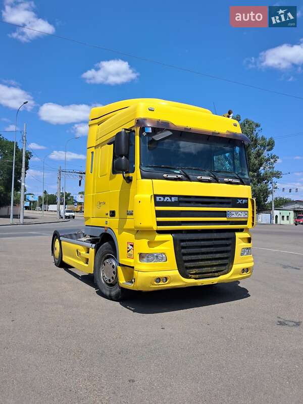 Тягач DAF XF 105 2008 в Одессе