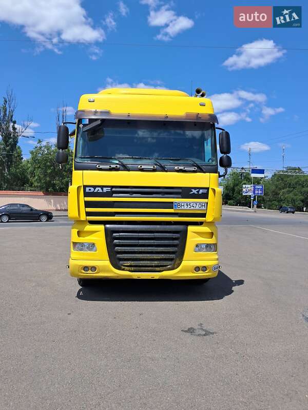 Тягач DAF XF 105 2008 в Одессе