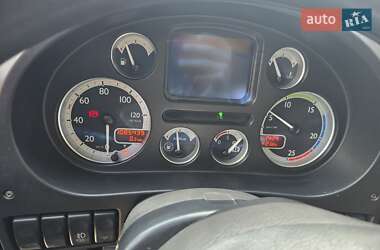 Тягач DAF XF 105 2010 в 