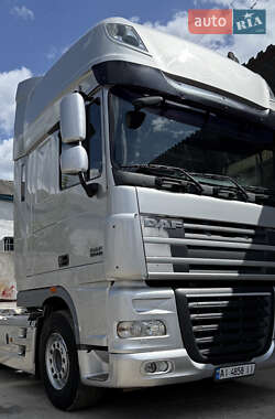 Тягач DAF XF 105 2010 в Обухове