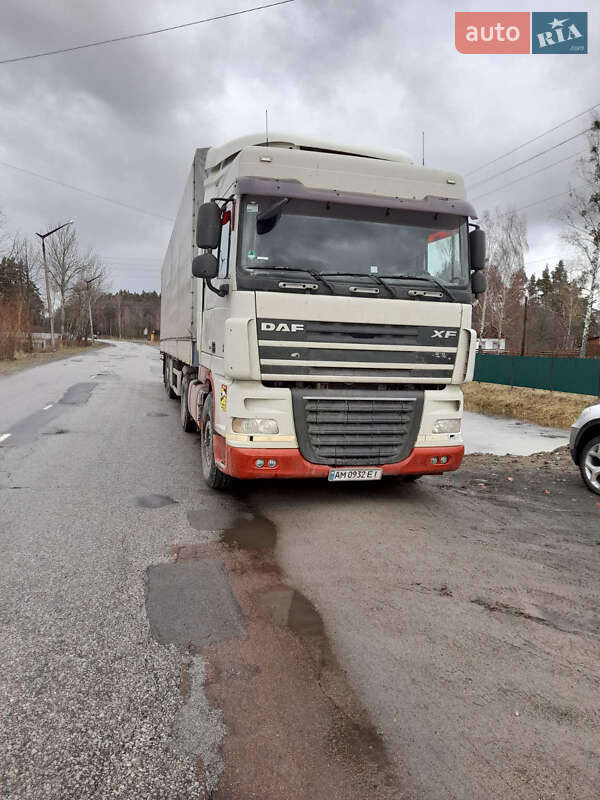 Тягач DAF XF 105 2008 в Емильчине