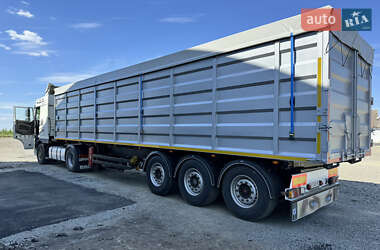 Самосвал DAF XF 105 2012 в 