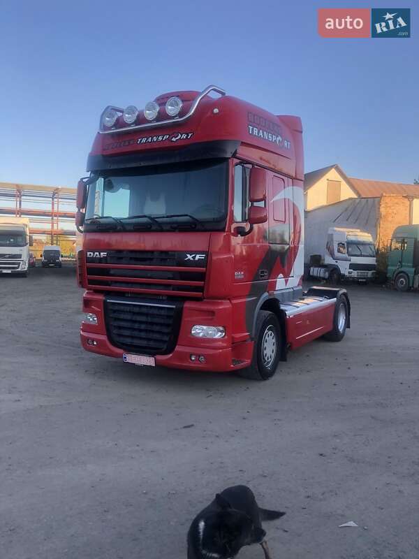 Тягач DAF XF 105 2012 в 