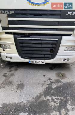 Тягач DAF XF 105 2006 в 