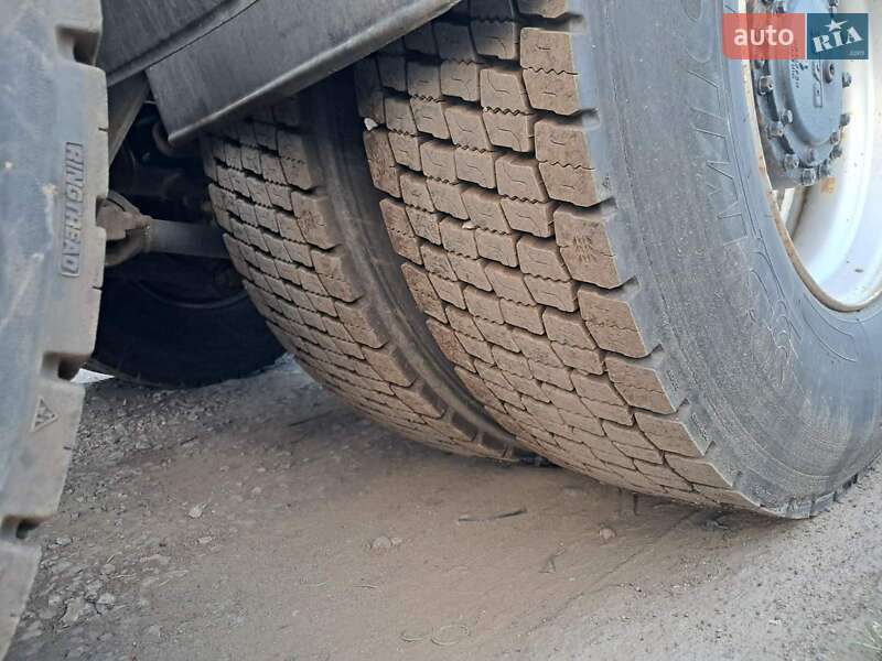Тягач DAF XF 105 2005 в Днепре
