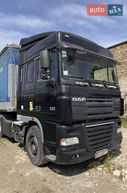 Тягач DAF XF 105 2010 в Здолбуніві