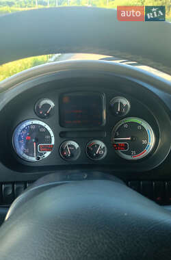 Тягач DAF XF 105 2012 в 