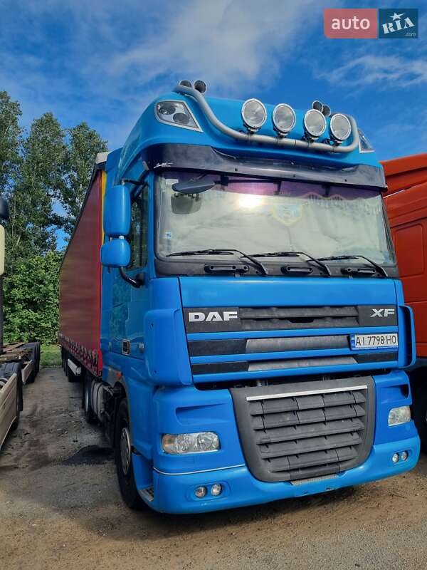 Тягач DAF XF 105 2009 в Киеве