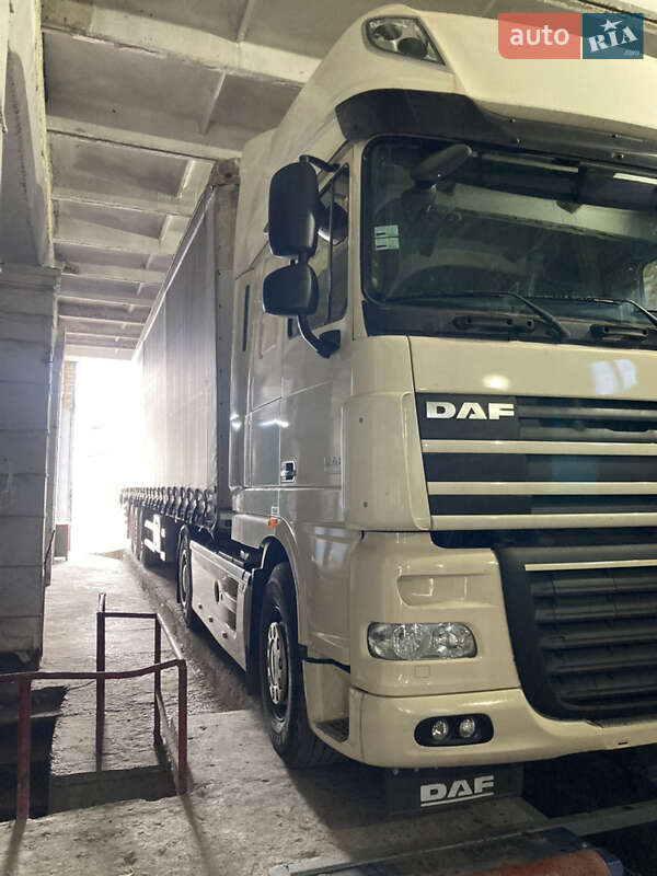 Тягач DAF XF 105 2011 в Кривом Роге